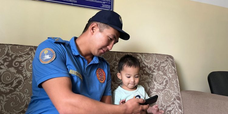 Бишкекте милицияга 2 жаштагы бала жеткирилди. Анын ата-энеси изделип жатат