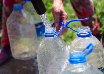 Депутат: «Ош шаарында таза суу токтоп каларына эл көнүп да калыптыр»