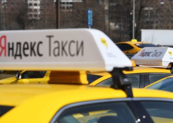 «Бишкектеги баага караганда Ысык-Көлгө барган арзан». Депутат «Яндекс такси» кымбат болуп жатканын айтты