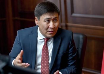 Алмазбек Бейшеналиев билим берүү жана илим министри кызматынан бошотулду