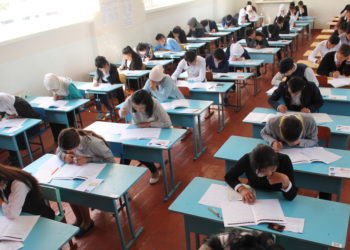 Билим берүү министрлиги ЖРТны кыш мезгилинде өткөрүү боюнча буйрукка кол койду