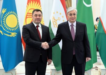 Садыр Жапаров менен Касым-Жомарт Токаев жолукту. Эмнелер талкууланды?