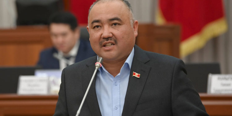 Спикерликке көрсөтүлгөн жалгыз талапкер Нурланбек Шакиев болду