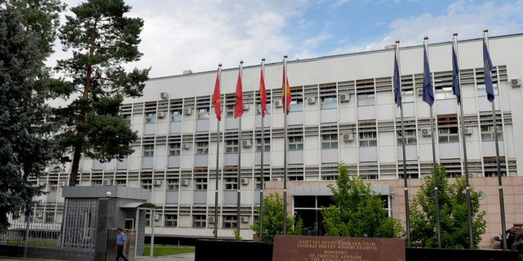 ТИМ: «Кыргызстан Тажикстандан улуттар аралык кастыкты козутпоону талап кылды»