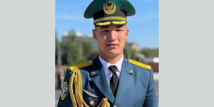 «ДНК-анализ 1 айда даяр болот дешкен». Каза болду делип, бирок табылбай жаткан аскердин апасы уулунан дайын жок экенин айтты