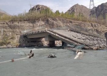 Баткен районунун айрым калктуу конуштарын калыбына келтирүү боюнча кошумча чаралар жөнүндө жарлыкка кол коюлду