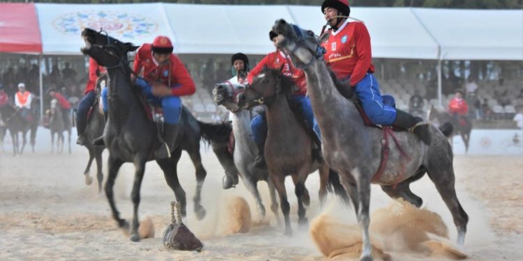 Дүйнөлүк көчмөндөр оюндарында көк бөрү боюнча Кыргызстан Түркияны утту