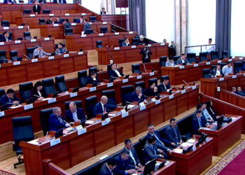 Кийинки жумада парламентке Министрлер кабинетинин бардык мүчөлөрү келет