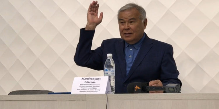 Кемпир-Абадды коргоо комитетинин мүчөсү Мамбетжунус Абылов кармалды