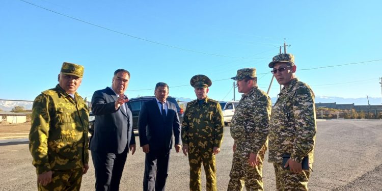 Баткенде эки элдин ортосундагы чыр-чатакка жол бербөө боюнча жолугушуу өттү