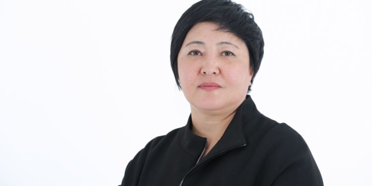 Клара Сооронкулова уулун куттуктап, СИЗОдон кат жазды