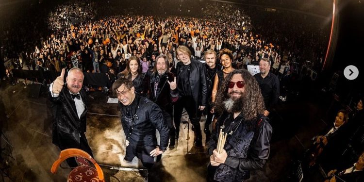 «Би-2» тобунун музыканты Алматыдагы концерттен кийин Казакстанда каларын жарыялады