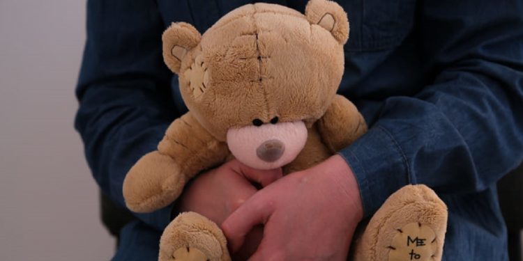 Бишкектеги 13 жаштагы кыздын колдон колго өтүп кордолушу. Төртүнчү шектүү 8 жылга соттолду