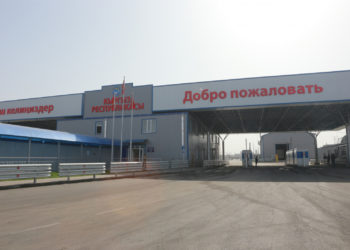 «Достук» толугу менен реконструкцияланып, чек арадан өтүү 30 мүнөткө чейин кыскарат