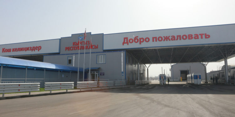 «Достук» толугу менен реконструкцияланып, чек арадан өтүү 30 мүнөткө чейин кыскарат