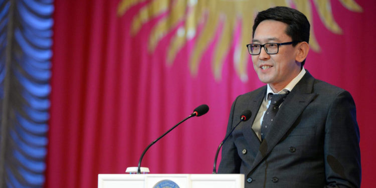 Ош шаарынын мэри Алмаз Мамбетовдун үстүнөн 4 кылмыш иши козголду