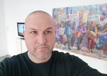 Фейсбукта Акын Демократ деп таанылган Марат Баязов милицияда сурак берип жатат