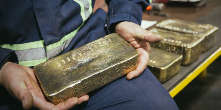 «Кумтөрдүн» алтын чуусу боюнча түзүлгөн комиссиянын депутаттары кенге барышат