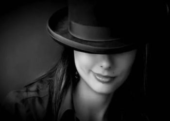 Ысык-Көлдө сулуу кыздардын сүрөтүнө алданып калдым дегендер көп болууда