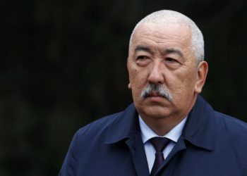 Исхак Масалиев: «Бир сантиметрди бербейбиз деп, миң гектарлап берип жатасыңар»