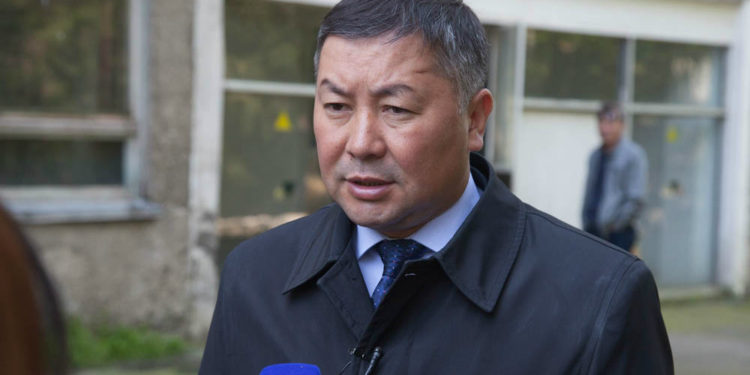 Мурдагы депутат Канат Исаев эмне үчүн камакка алынды? Соттон түшүндүрмө беришти