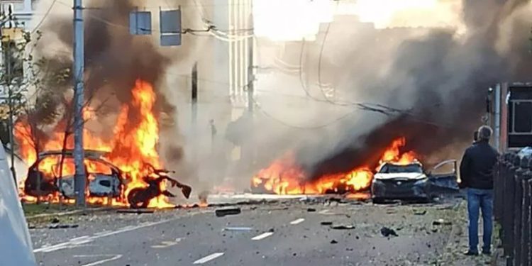 Украинанын бир нече облусунда жардыруулар болуп жатат