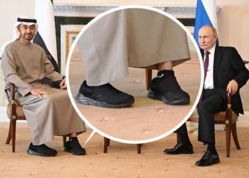 БАЭнин президенти Путин менен жолугушууга Nike байпактары менен кроссовка кийип барды