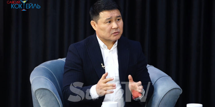 Тазабек Икрамов Кемпир-Абад боюнча: «Бул урпактарга мамлекет таштап жаткан чоң бомба»