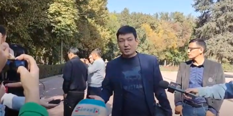 Бишкекте сөз эркиндиги үчүн жөө жүрүш өтүп жатат (видео)