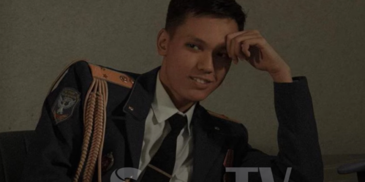 «Краш» атыккан чек ара кызматкери: «Я тебя люблю», «Тиштериңиз тизилип турат экен» деген каттар пайда болду»