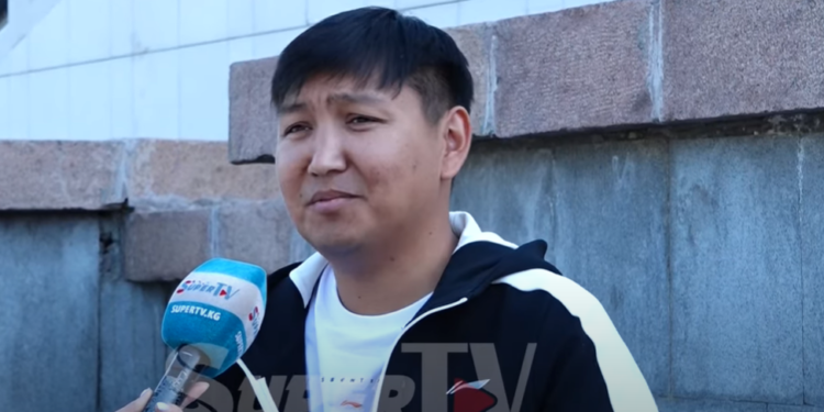 Ильяз Абдыразаков: «Көрүнбөй кеттиң» дегендер көп. Тойго басым жасап кеттим»