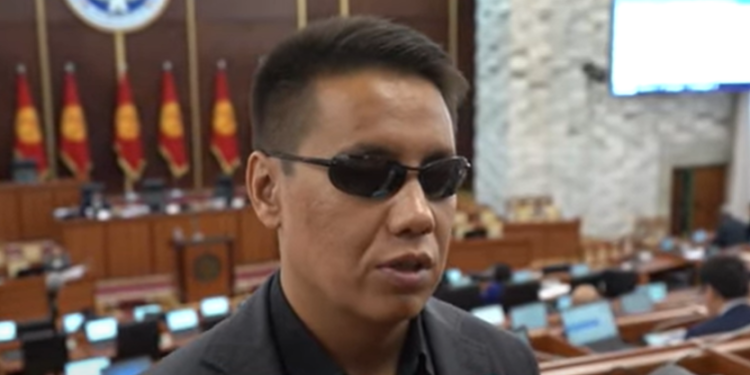 Дастан Бекешев: «Мен Чыңгыз Айдарбековдун позициясын сыйлайм»