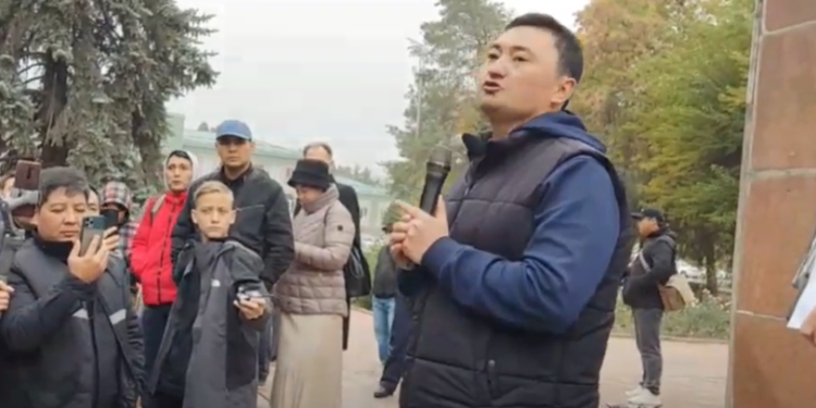 Улан Үсөйүн: «Президент бийликке келгенде «куугунтук болбойт» деп айткан»