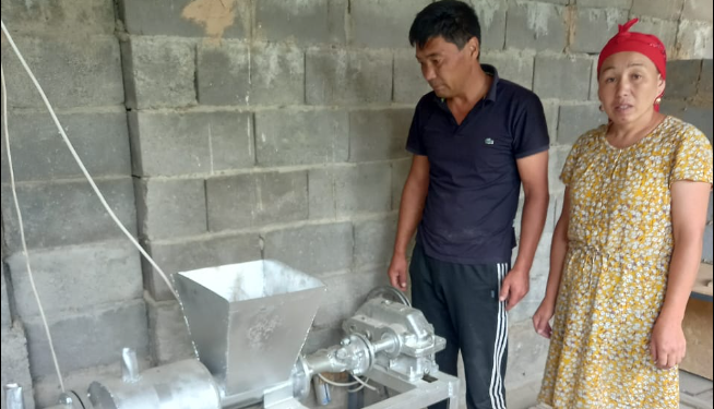 Базар-Коргондун тургуну күнүнө миң самын чыгаруучу ишкана ачты