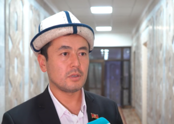 Нуржигит Кадырбеков: «Бөрк ал десе, баш алгандар башчыны уят кылбагыла»