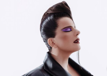 «Кара көз айнеги жок». Орусиялык көзү азиз ырчы Диана Гурцкаядан өзгөчө сүрөттөр