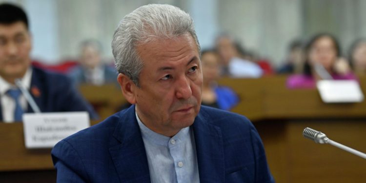 «Бүтүн Кыргызстан» фракциясы кыргыз-өзбек чек арасын тактоо тууралуу макулдашууну ратификациялоону колдобойт