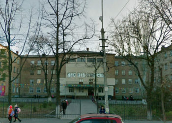 Бишкектеги №62 мектептин да окуучулары жана мугалимдери эвакуацияланды