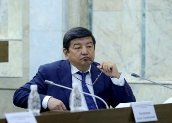 Акылбек Жапаров Атамбаевге: «СИЗО-1де болгон эмесмин, Кудай сактасын барбайм»