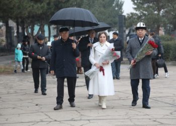 Социалисттик эмгектин Баатыры Корчубек Акназаровдун 100 жылдык мааракеси белгиленди