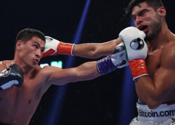 Бивол Рамирести жеңип, чемпиондук курун коргоду