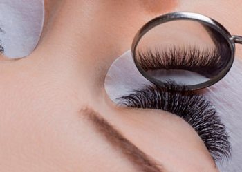 Офтальмолог: «Кирпик коштуруудан адам сокур болуп калышы мүмкүн»