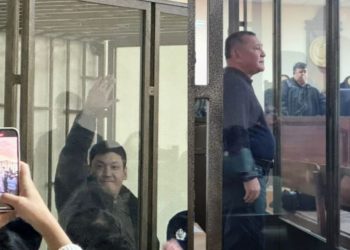 Массалык камоо. Кеңешбек Дүйшөбаев менен Атай Бейшенбек да камакта калды