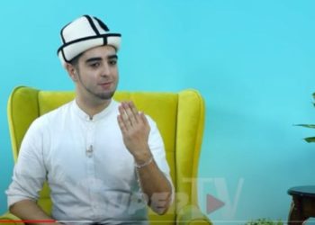 «Кыргызстанга барам десем, апам ыйлаган. Быйыл келип, Ооганстан эмес турбайбы деп таң калды» дейт англиялык жигит