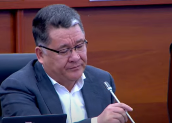 Депутат Таштанбеков Ташиевге: «Жоопкерчиликти сиздер менен кошо мен да алам»