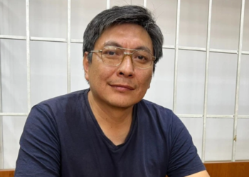 Өлкөдөн чыгарылган Болот Темиров байланышка чыгып, окуяны айтып берди