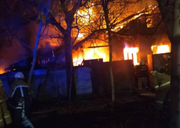 Бишкекте түн ичинде үйдө өрт чыгып, үй ээси көз жумду