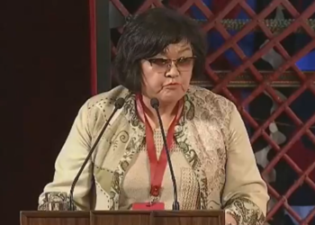 Жылдызкан Жолдошованын Элдик курултайда сүйлөгөн сөзү уу-дуу жаратты