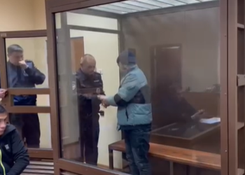 «Колун байлап, мойнуна коопсуздук курун салып». Орусияда кыргызстандык таксисттин өлүмүнүн чоо-жайы