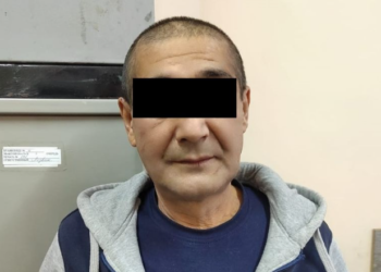 «Денесинин бөлүктөрү суудан табылган». Чүйдө аялын өлтүрүүгө шектүү Орусияда кармалды